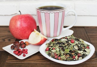 Русский Иван-чай с брусникой, стевией и яблоком, 500 грамм, дой-пак